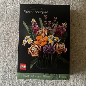LEGO Icons Flower Bouquet Building Set - Botanical Collection for Adults